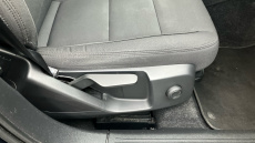 Volvo Xc40 1.5 T3 [163] Momentum 5dr Petrol Estate